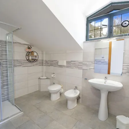 Palia's 3* Laino Borgo