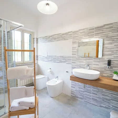 Palia's Hotel Laino Borgo